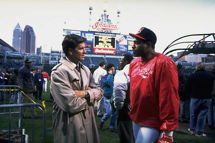 1995-1025-Jim-Palmer-Sandy-Alomar-Jr-05867586.jpg